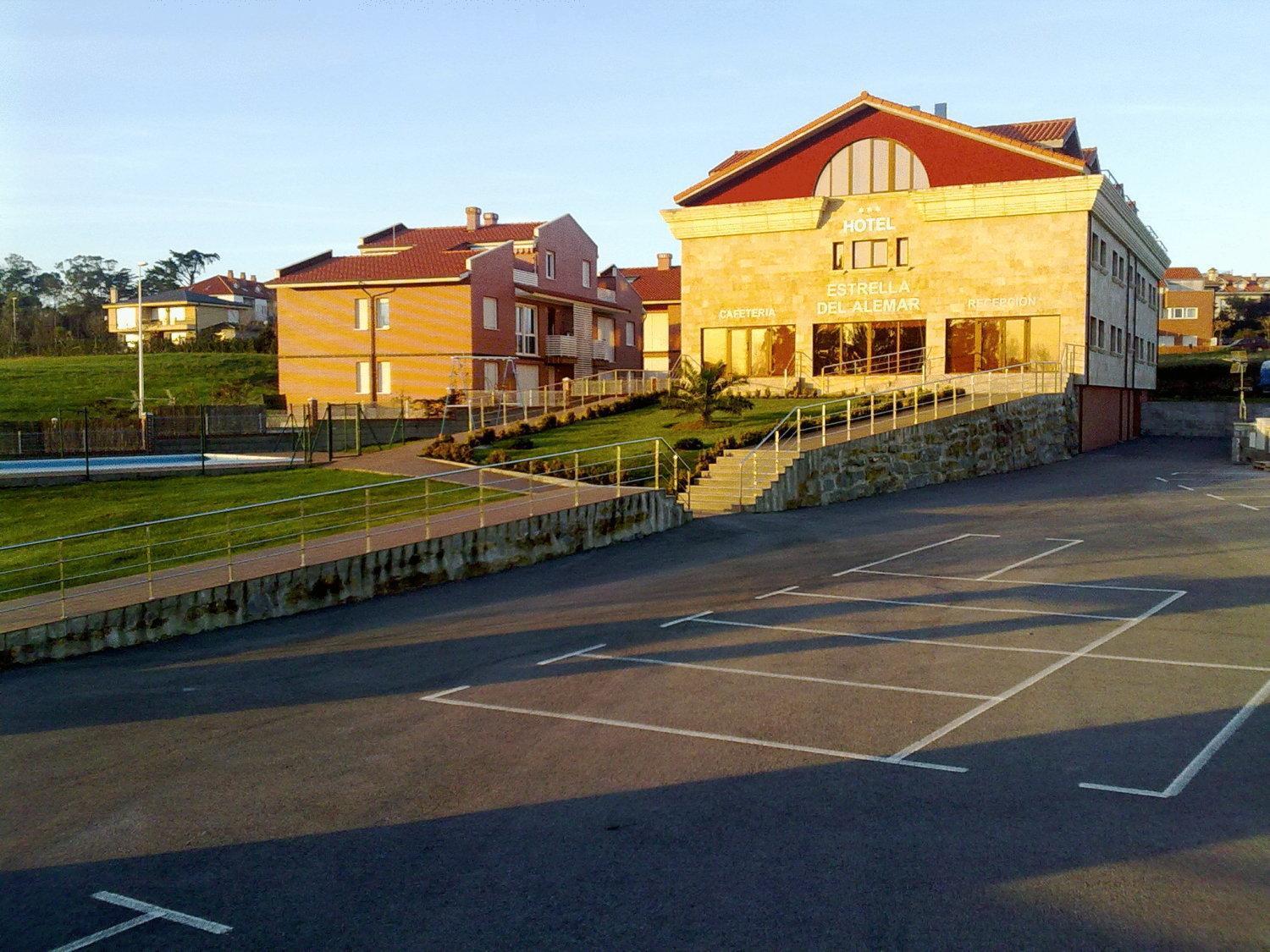 Hotel Estrella Del Alemar لوريدو المظهر الخارجي الصورة